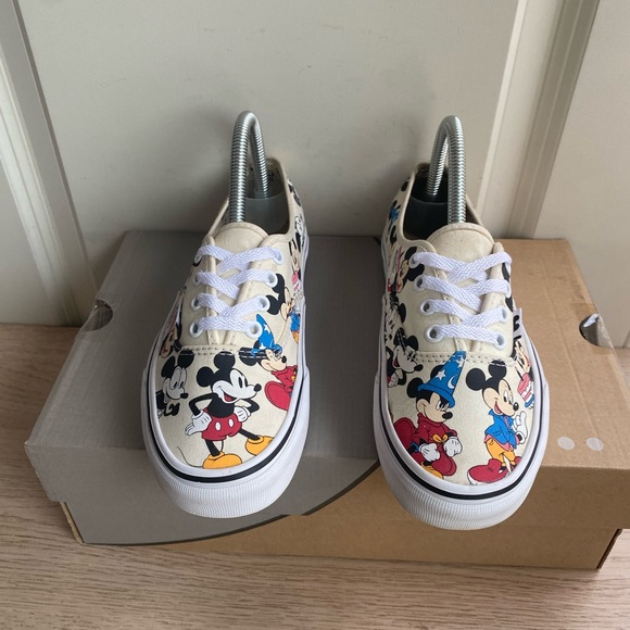 Vans Limited Edition x Disney Mickey Mouse 90th Birthday - M 5- W 6.5 - Picture 10 of 16